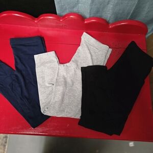 NWOT Size 6/6X Kids 3-Pack Cotton Blend Leggings - Navy, Gray & Black